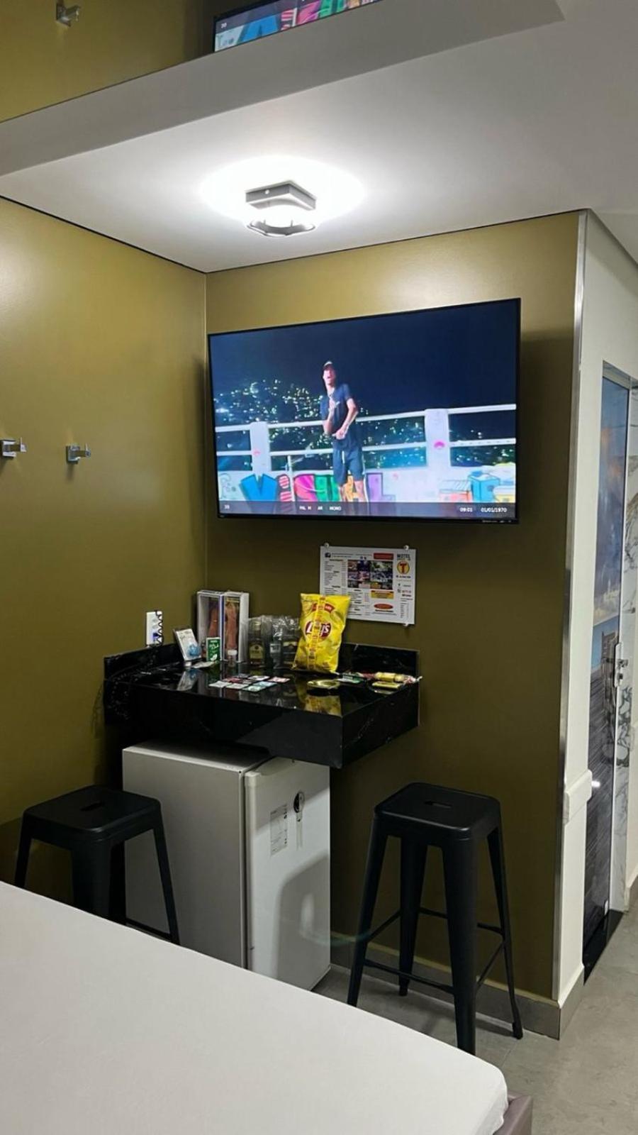 Motel Drive In T - Prolongamento Da Avenida Getulio Vargas Facil Acesso Ao Shopping Patio Chapecó Dış mekan fotoğraf