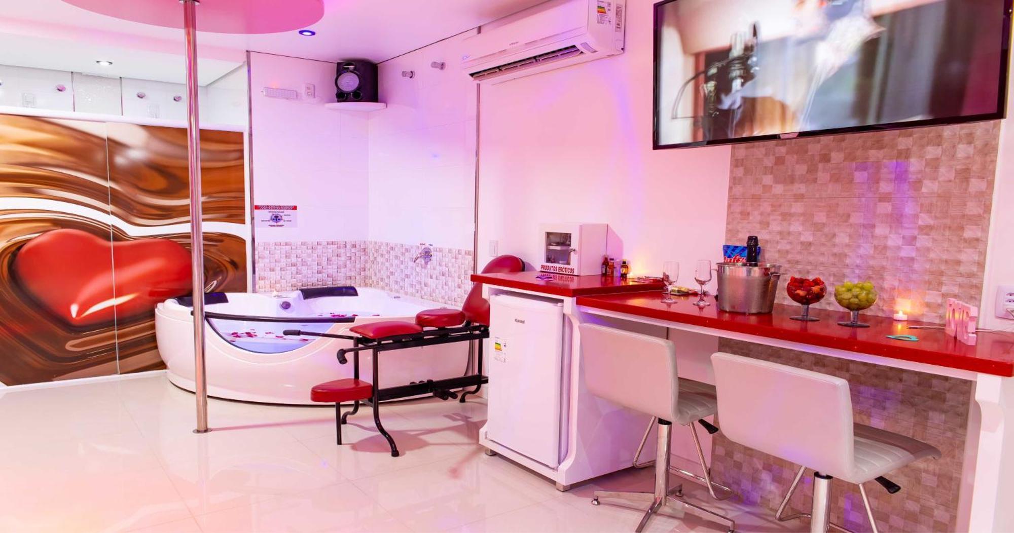 Motel Drive In T - Prolongamento Da Avenida Getulio Vargas Facil Acesso Ao Shopping Patio Chapecó Dış mekan fotoğraf